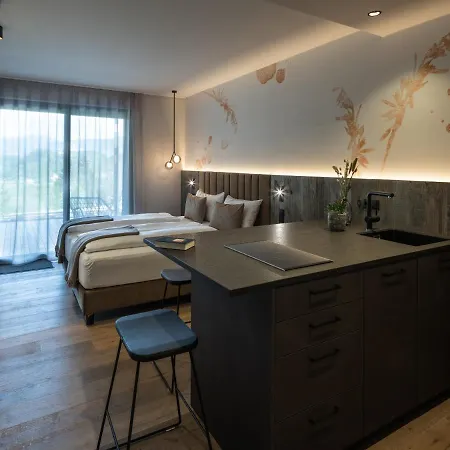 Arieshof Castell Apartment